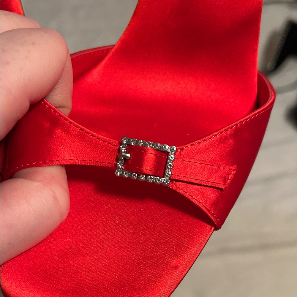 BCBGMaxAzria Vibrant Red Satin Heels - Picture 4 of 6